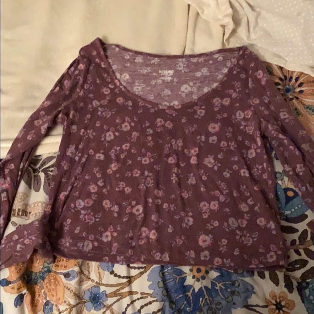 Long sleeve crop top